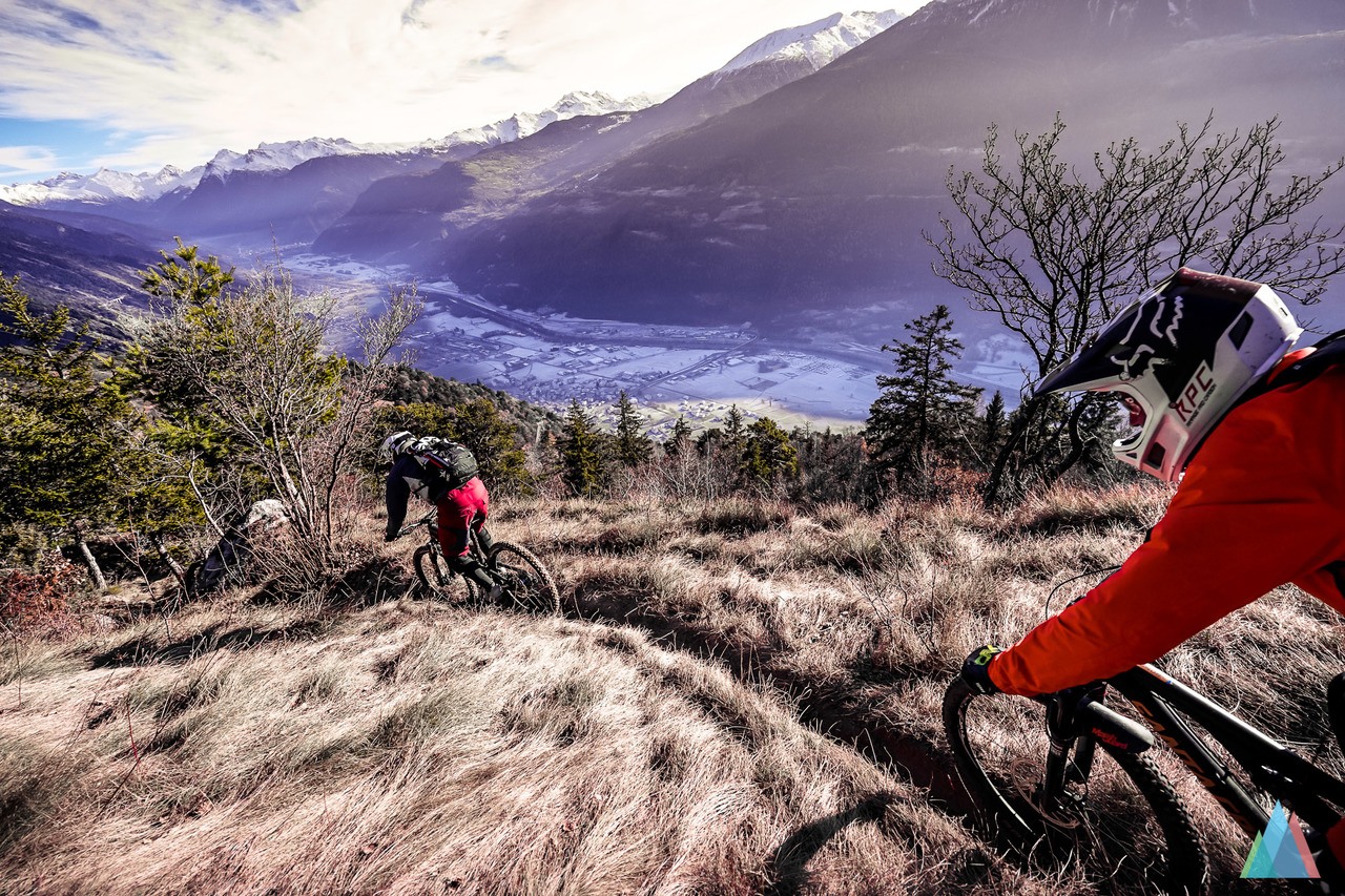 Jeizinen: Small Gondola but big variety of MTB trails
