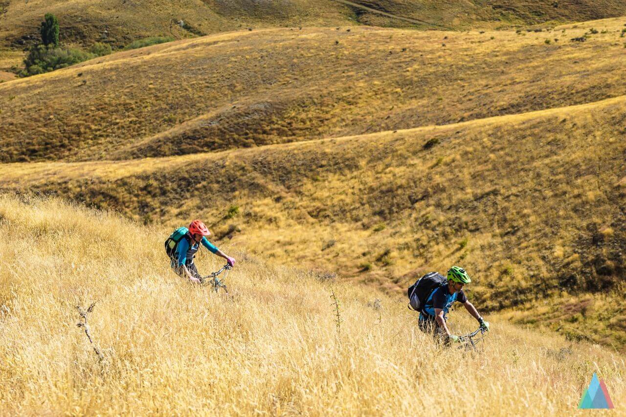 wanaka-new-zealand-mtb-trails-heli-bike-tina-john